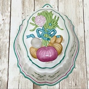 Franklin Mint Le Cordon Bleu Onion Porcelain Mould